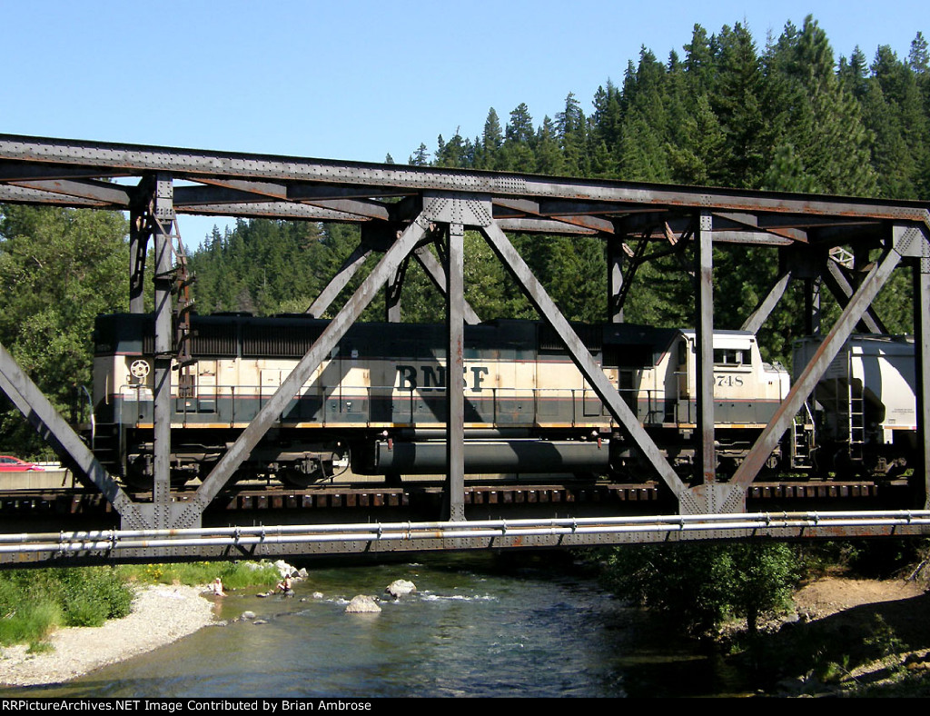 BNSF DPU 9748